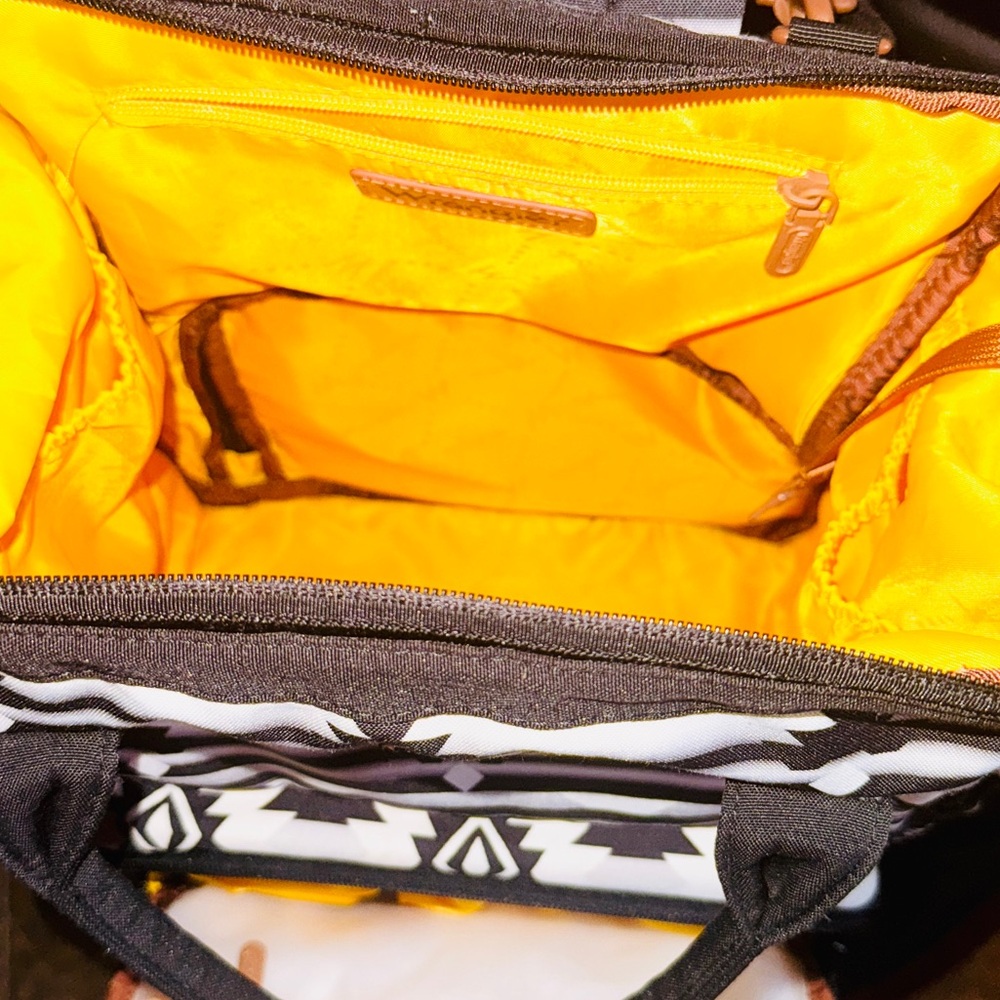 Wrangler Aztec Print Diaper Bag - Picture 8 of 10